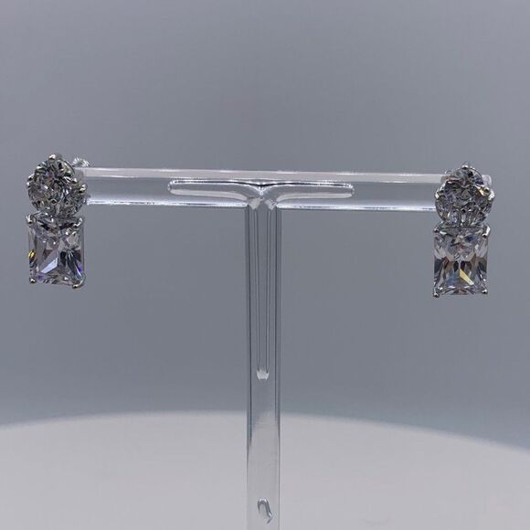 Earrings, solid 925 sterling silver, 5 star lab CZ, articulated drop, NWOT - Picture 1 of 13